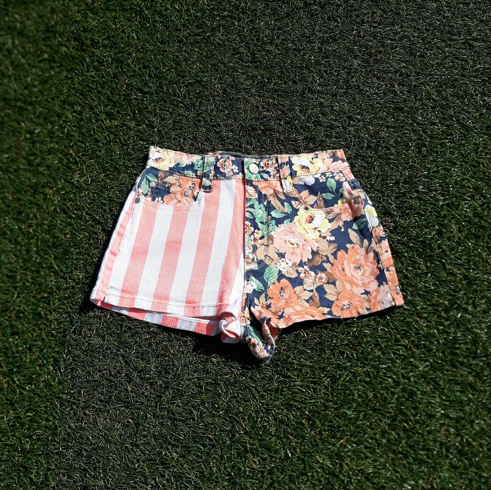 MINKPINK Flower and Stripe Short🌷
